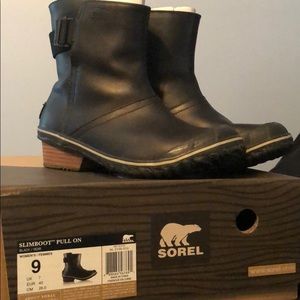 Sorel women’s slimboot pull on ankle boot